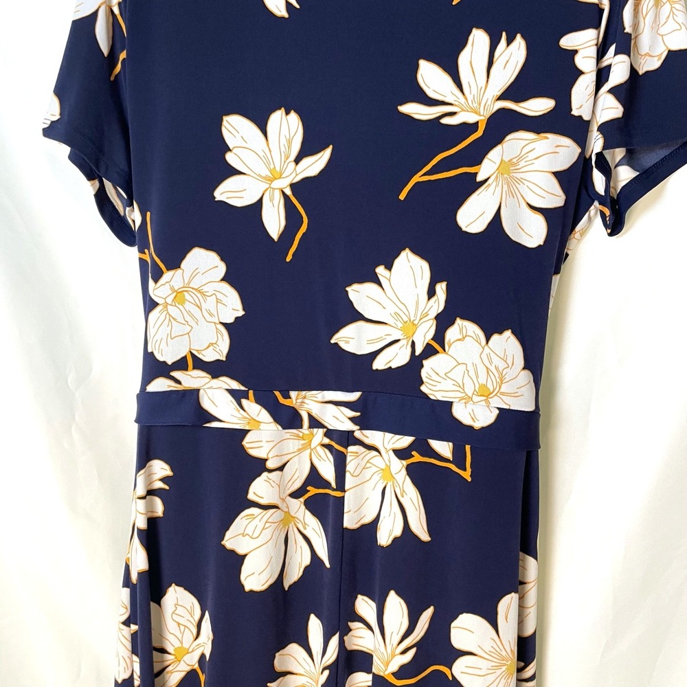 Tahari Women's Dress Large Short Sleeve V-Neck Floral Party Wrap Knee Length - Picture 6 of 8